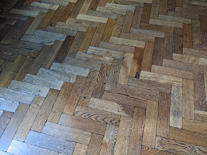 Starlink Patterns Parquet Herringbone Faded Brown Oak Thumbnail